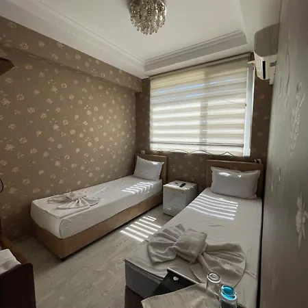 Dunav מלון 3*